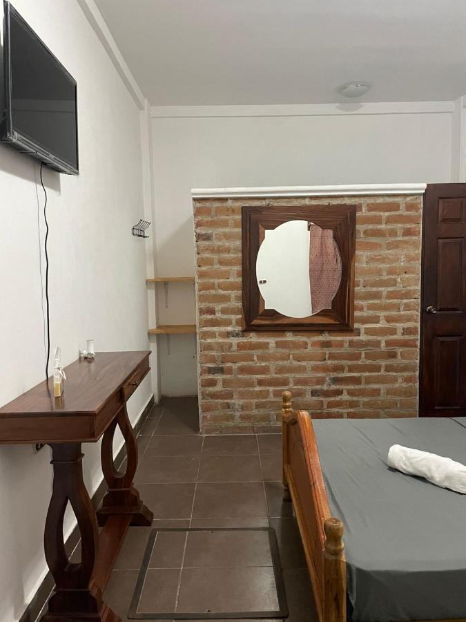 Hostal Y Restaurante La Toscana Metapán 외부 사진